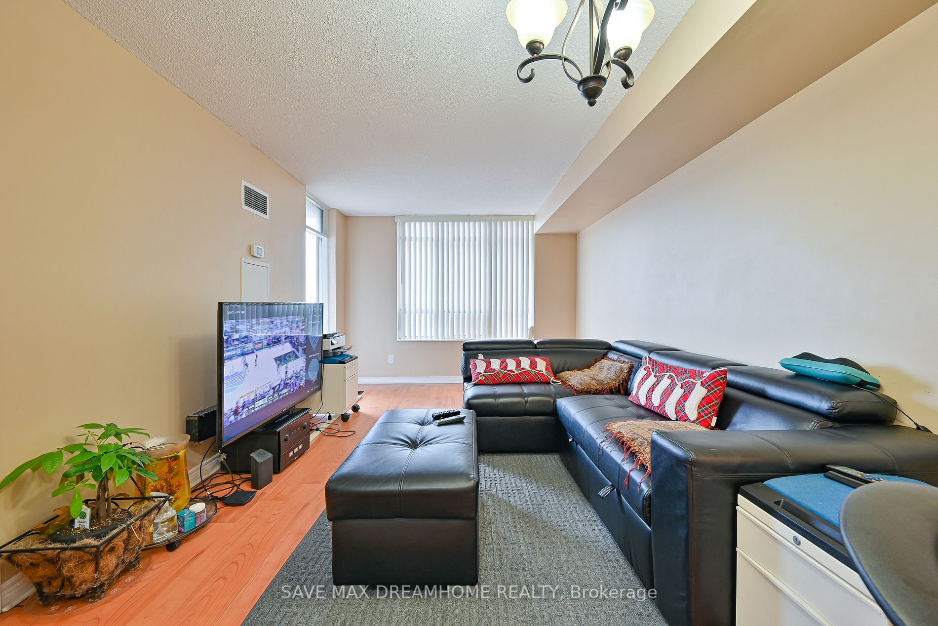 Listing W5948928 - Large Photo # 14