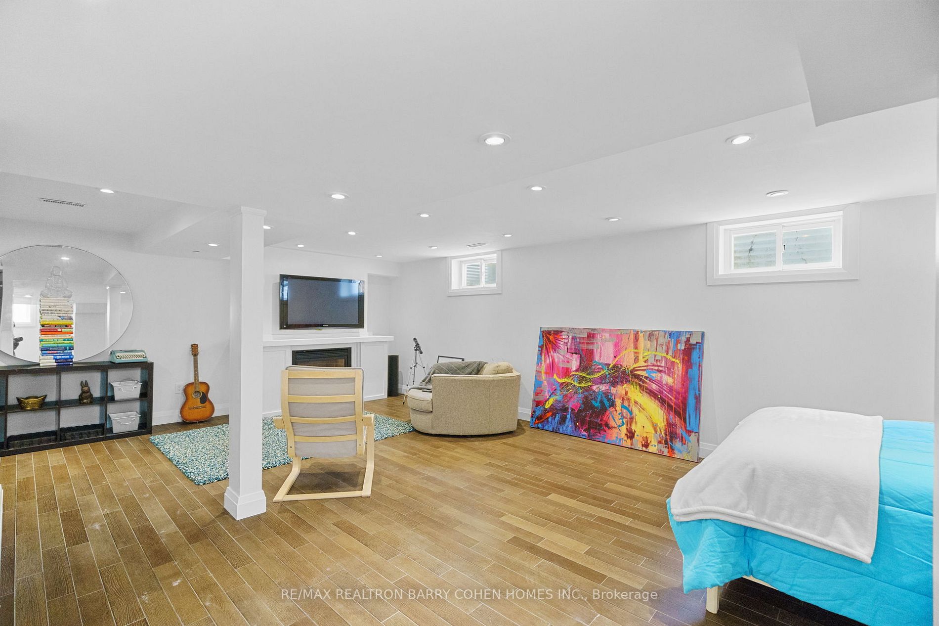 2130 Jenner Court