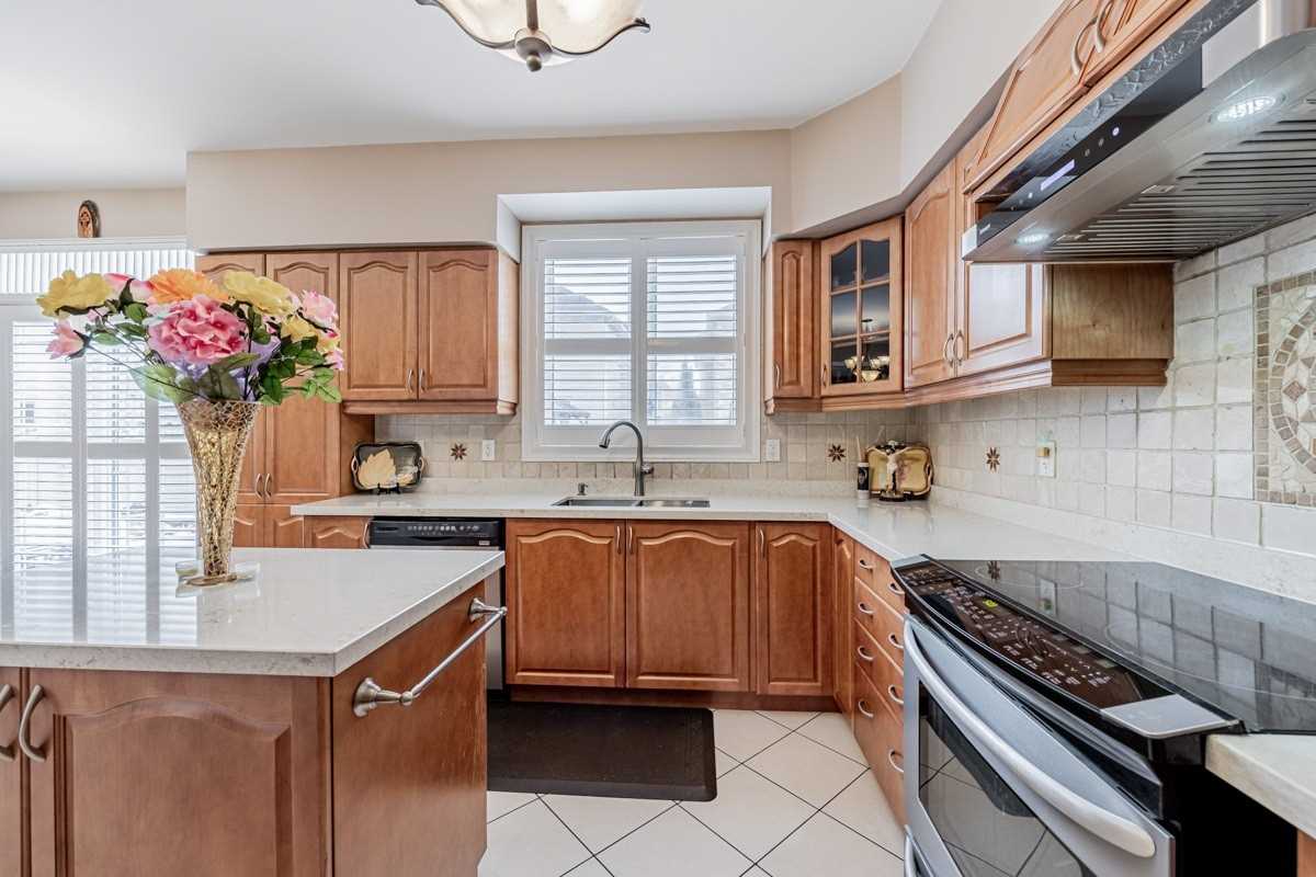 Listing W5949259 - Large Photo # 10