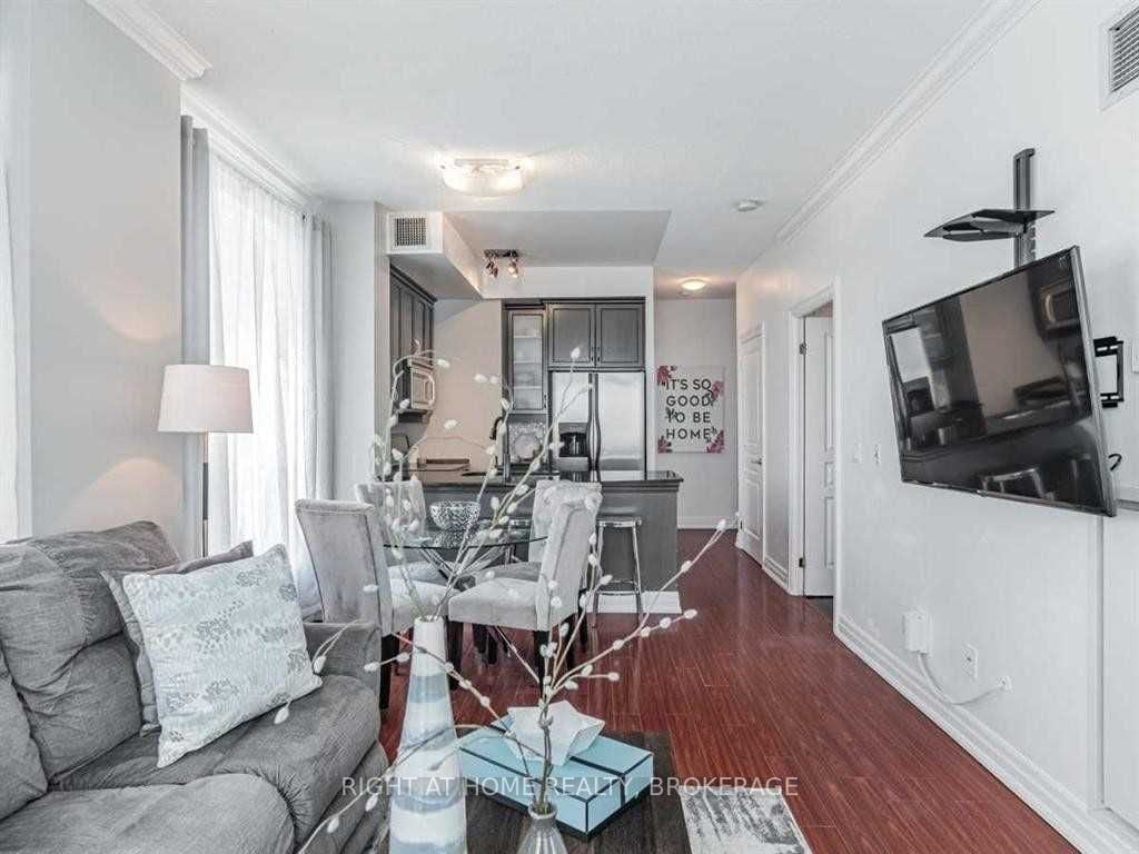 2087 Lake Shore Blvd W, #207