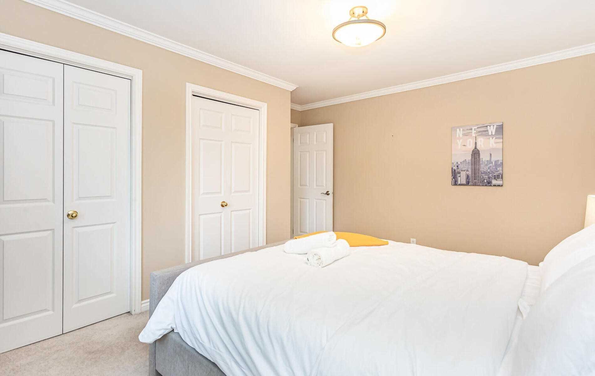 1099 Caldwell Ave