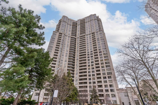 35 Kingsbridge Garden Circ, Mississauga