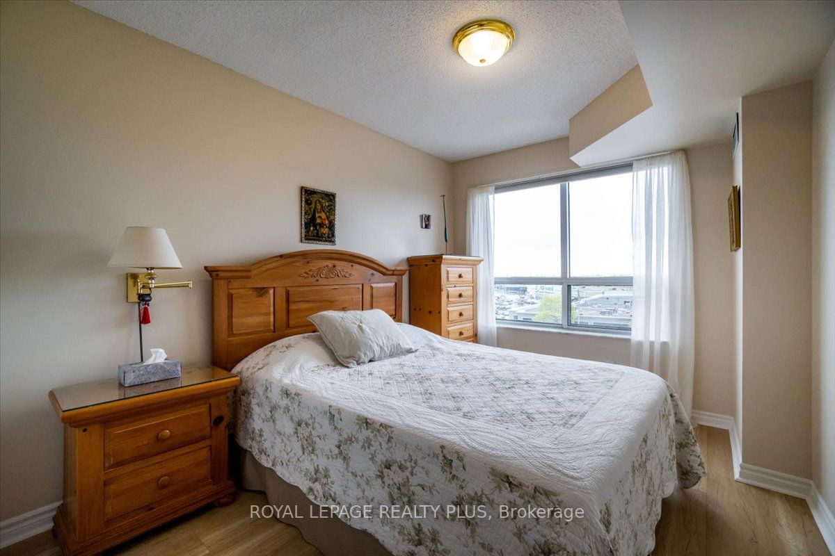 Listing W5949748 - Large Photo # 26