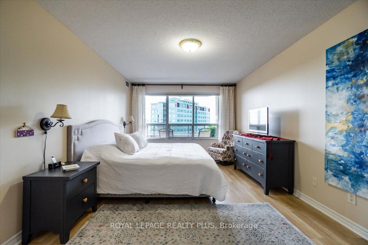 Listing W5949748 - Large Photo # 19