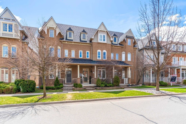 224 Gatwick Dr, Oakville