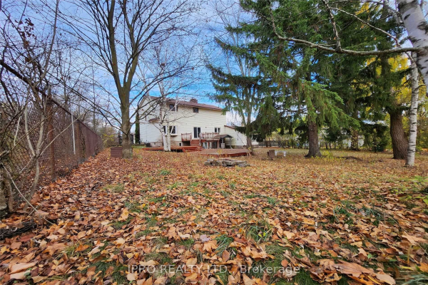 1128 Kent Ave, Oakville