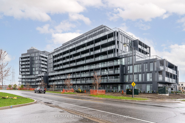 3200 Dakota Common, Burlington