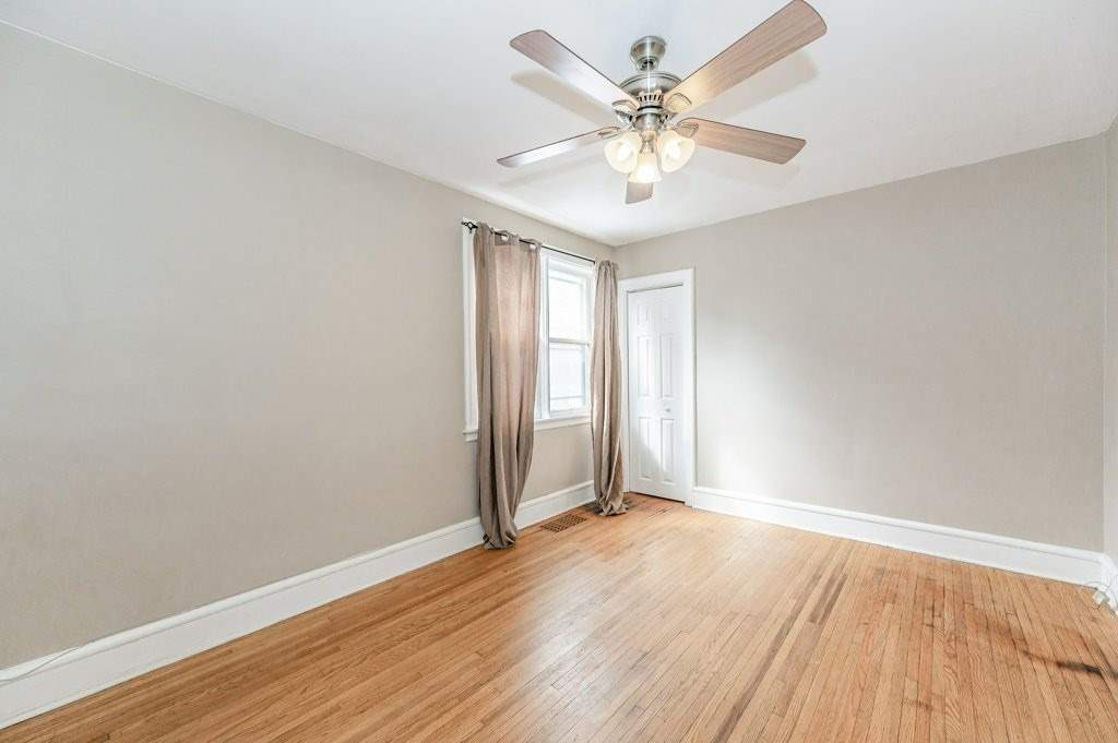 Listing W5950701 - Large Photo # 4