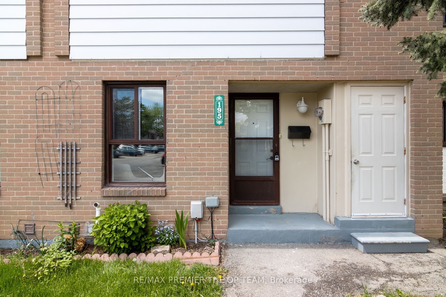 Listing W5951372 - Large Photo # 3