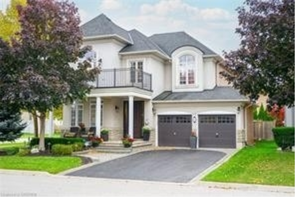 236 Turning Leaf Rd, Oakville