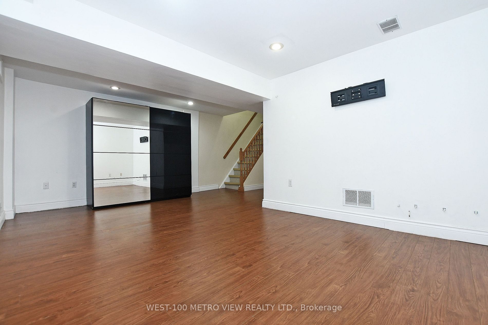 3125 Fifth Line W, ##49