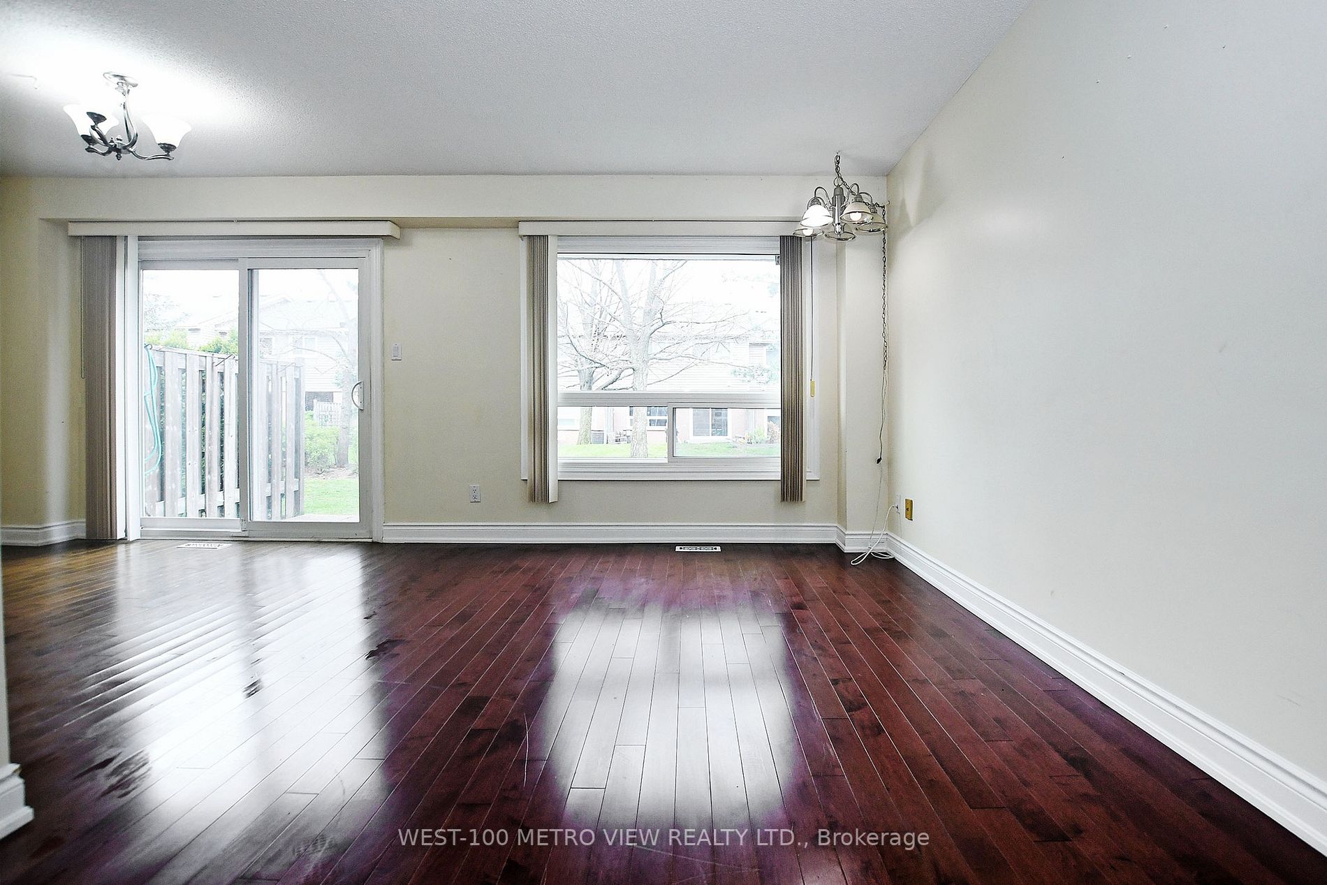 3125 Fifth Line W, ##49