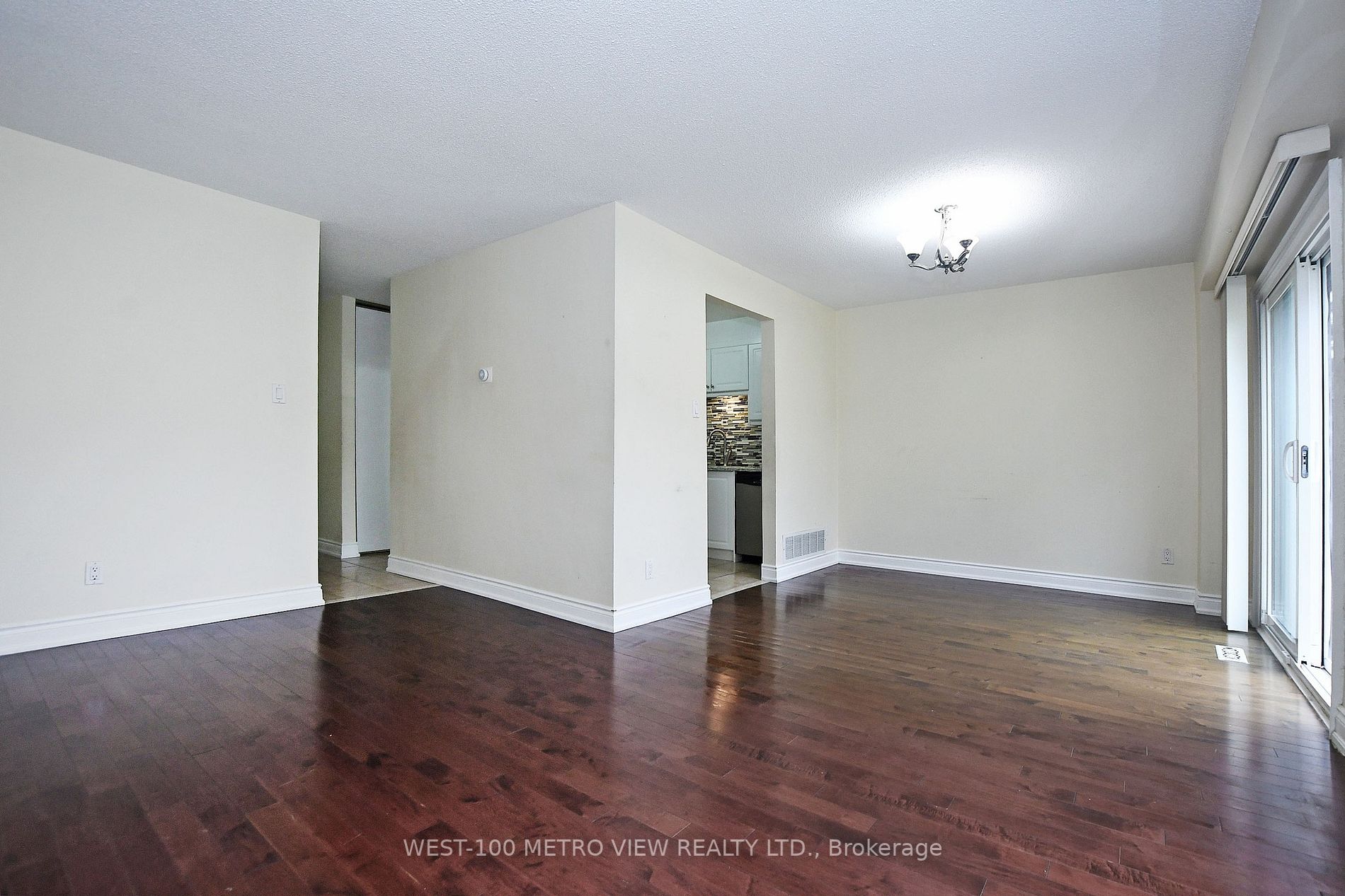 3125 Fifth Line W, ##49