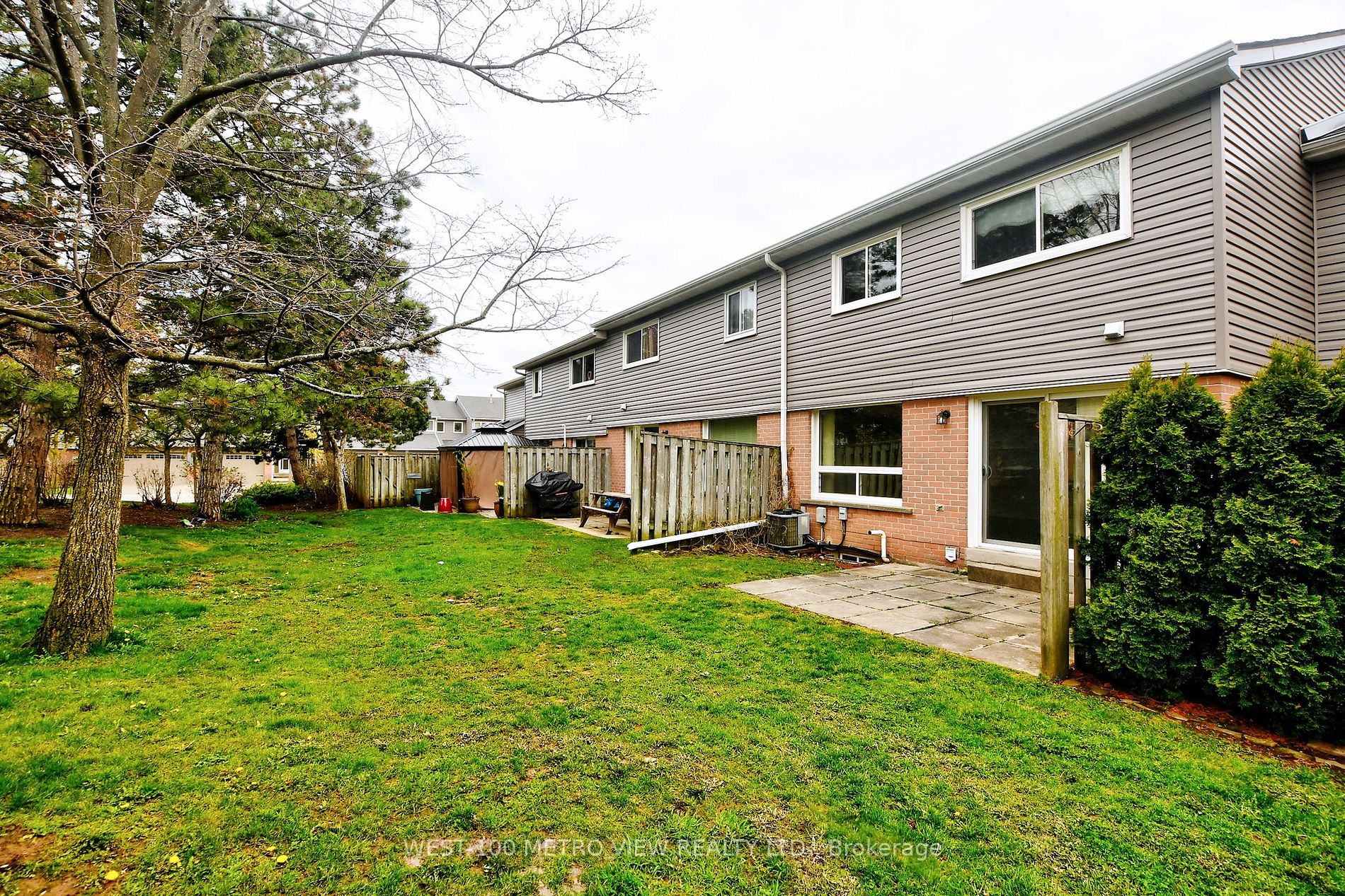 3125 Fifth Line W, ##49