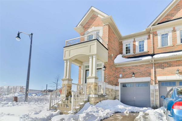 2 Banas Way, Brampton