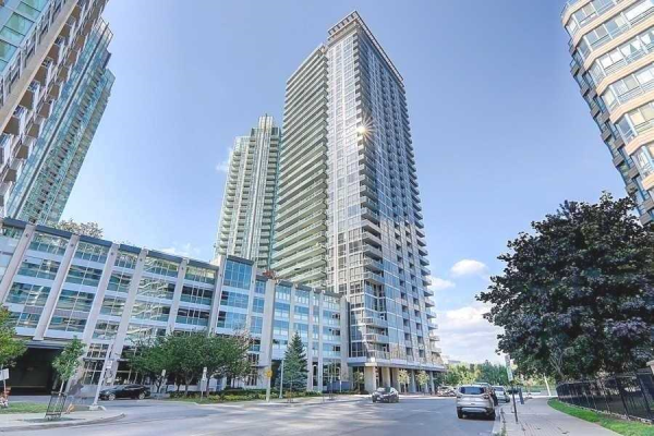 223 Webb Dr, Mississauga