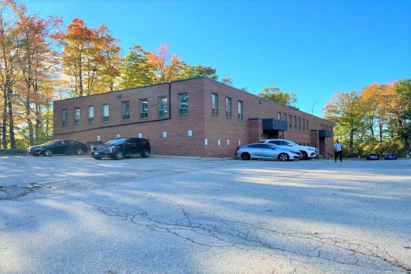 211 Watline Ave, Mississauga