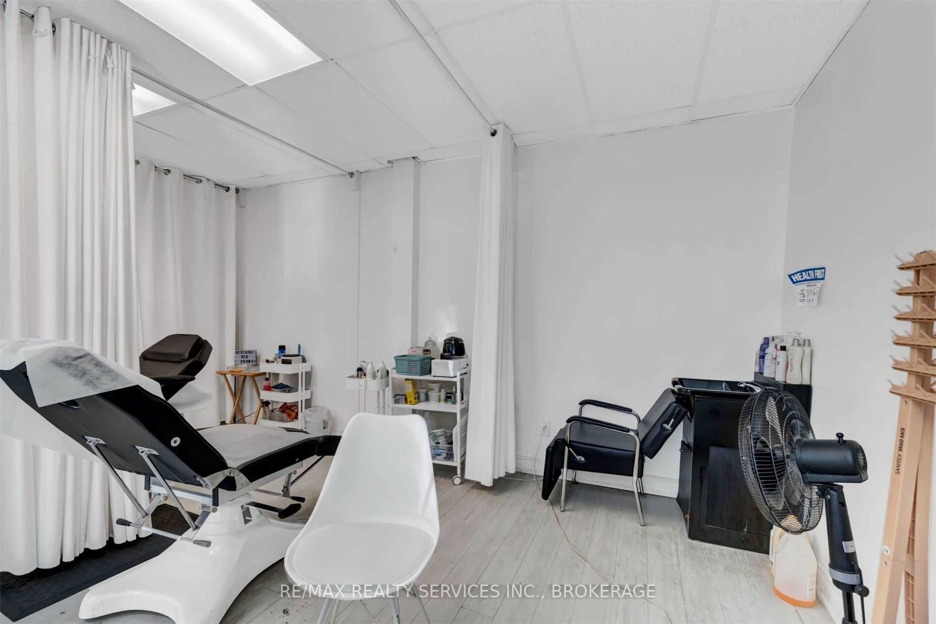 Listing W5951843 - Large Photo # 17
