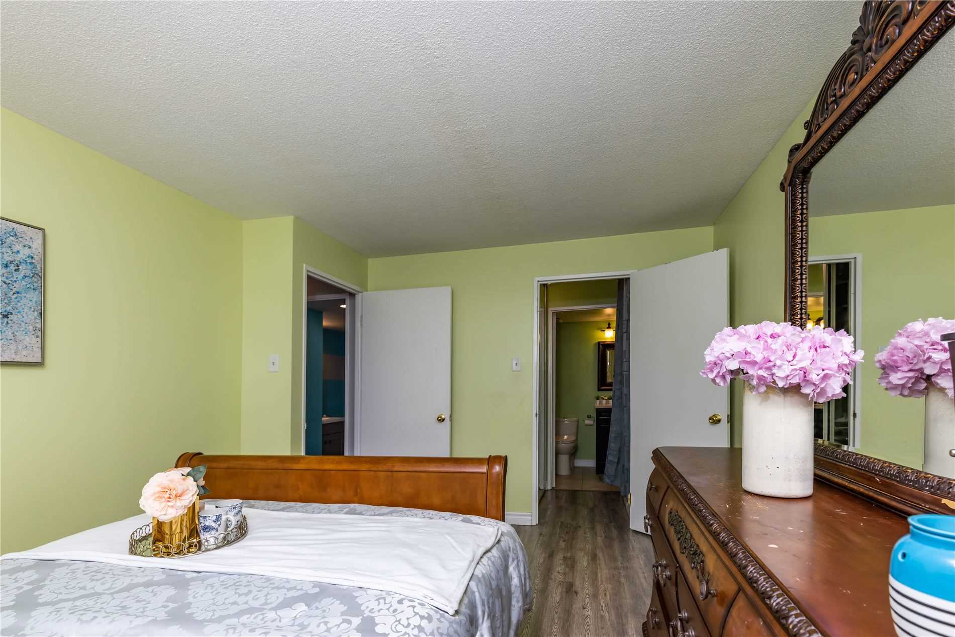 Listing W5952175 - Large Photo # 17
