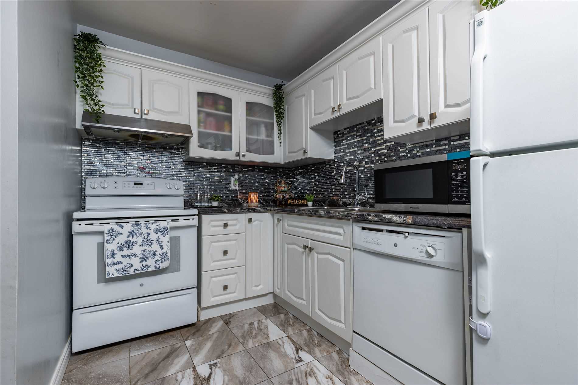 Listing W5952175 - Large Photo # 8