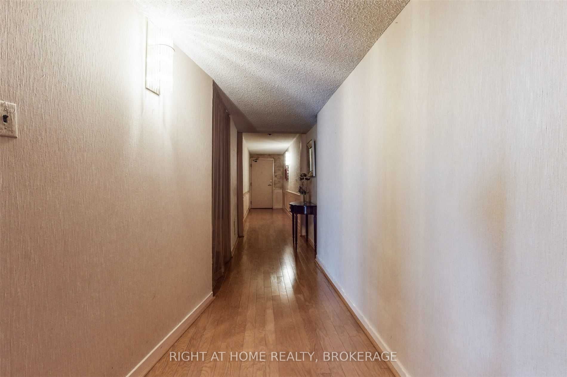 2045 Lake Shore Blvd W, #507
