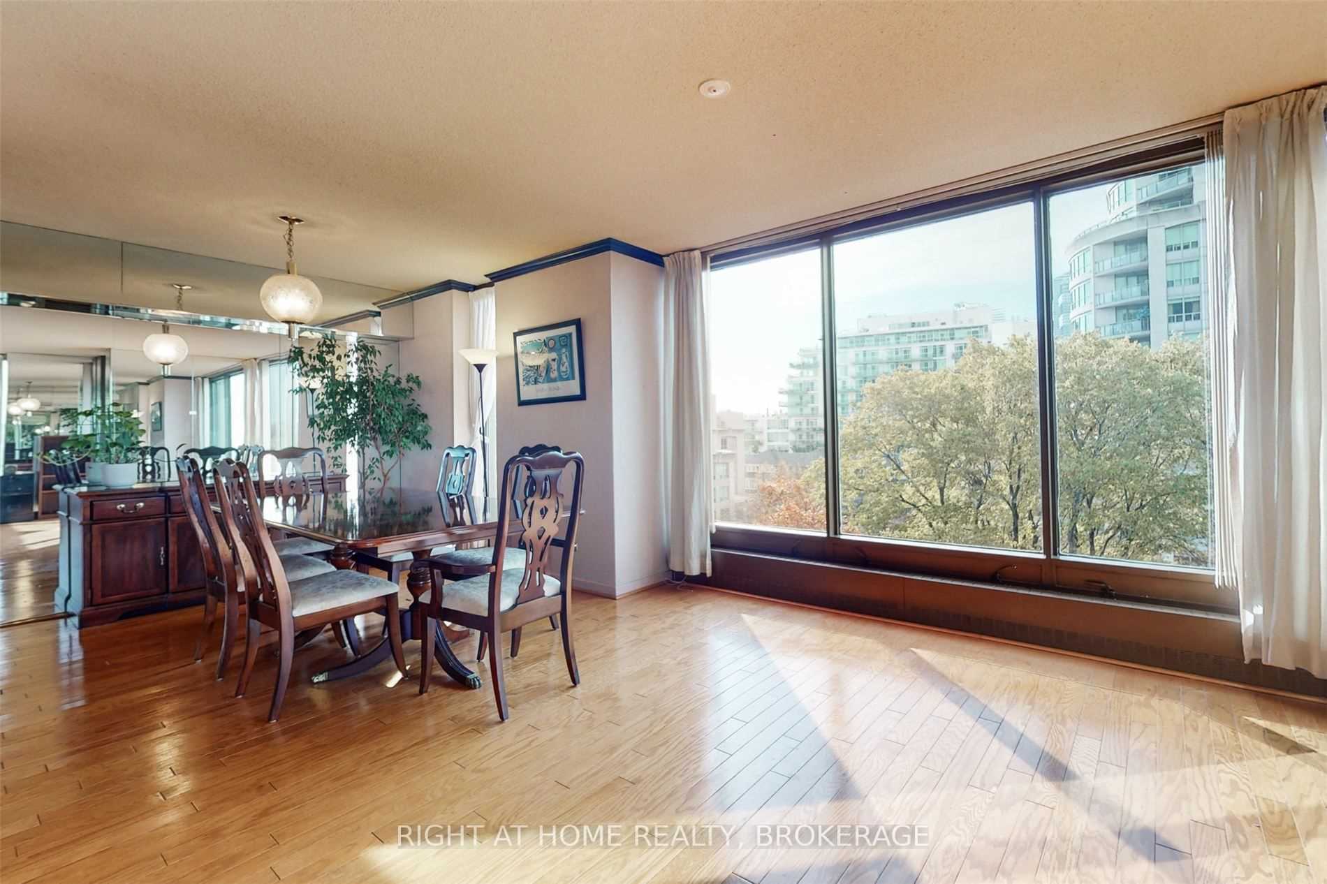 2045 Lake Shore Blvd W, #507