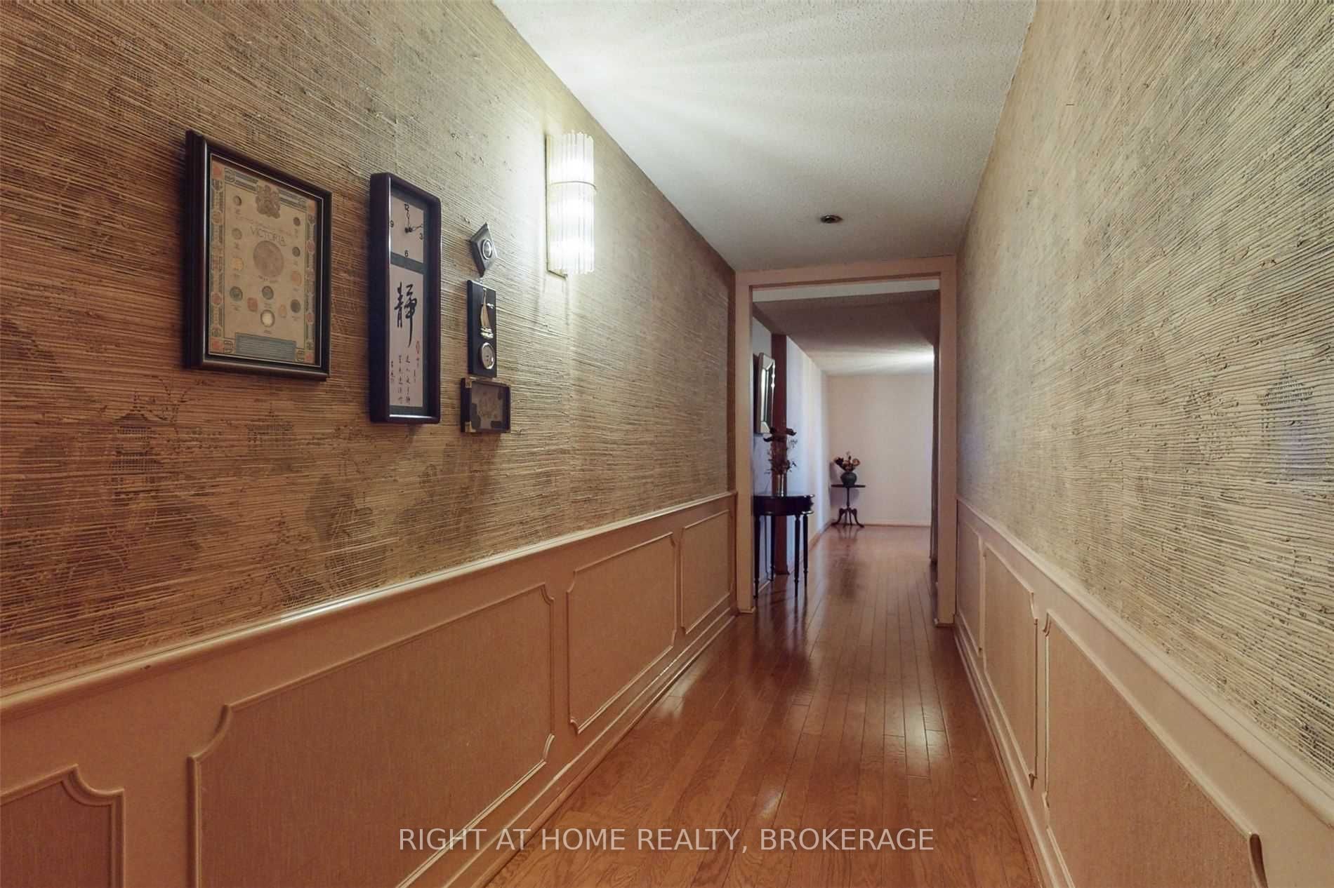 2045 Lake Shore Blvd W, #507