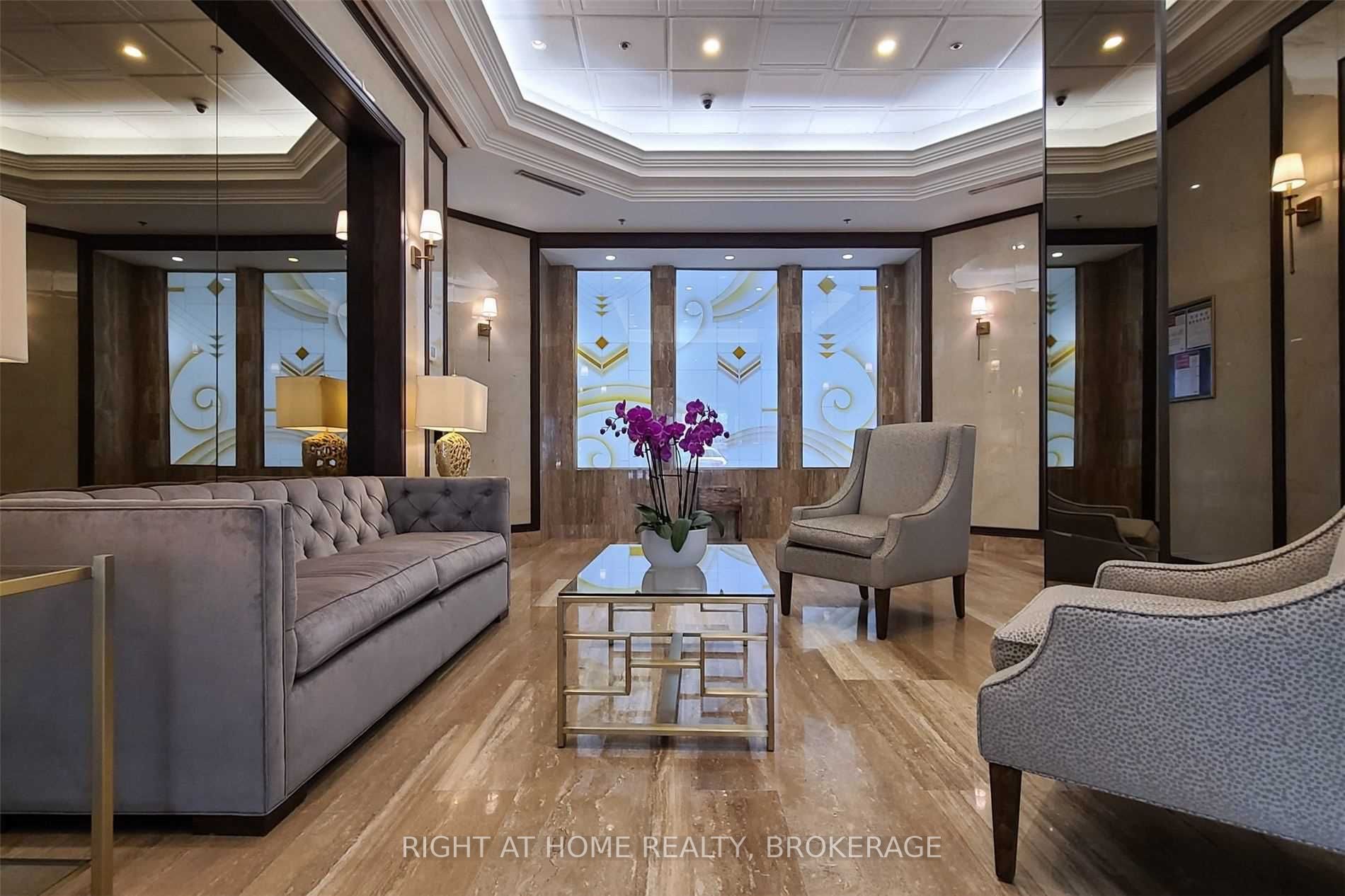 2045 Lake Shore Blvd W, #507