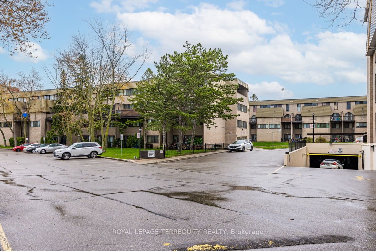 Listing W5952352 - Large Photo # 2