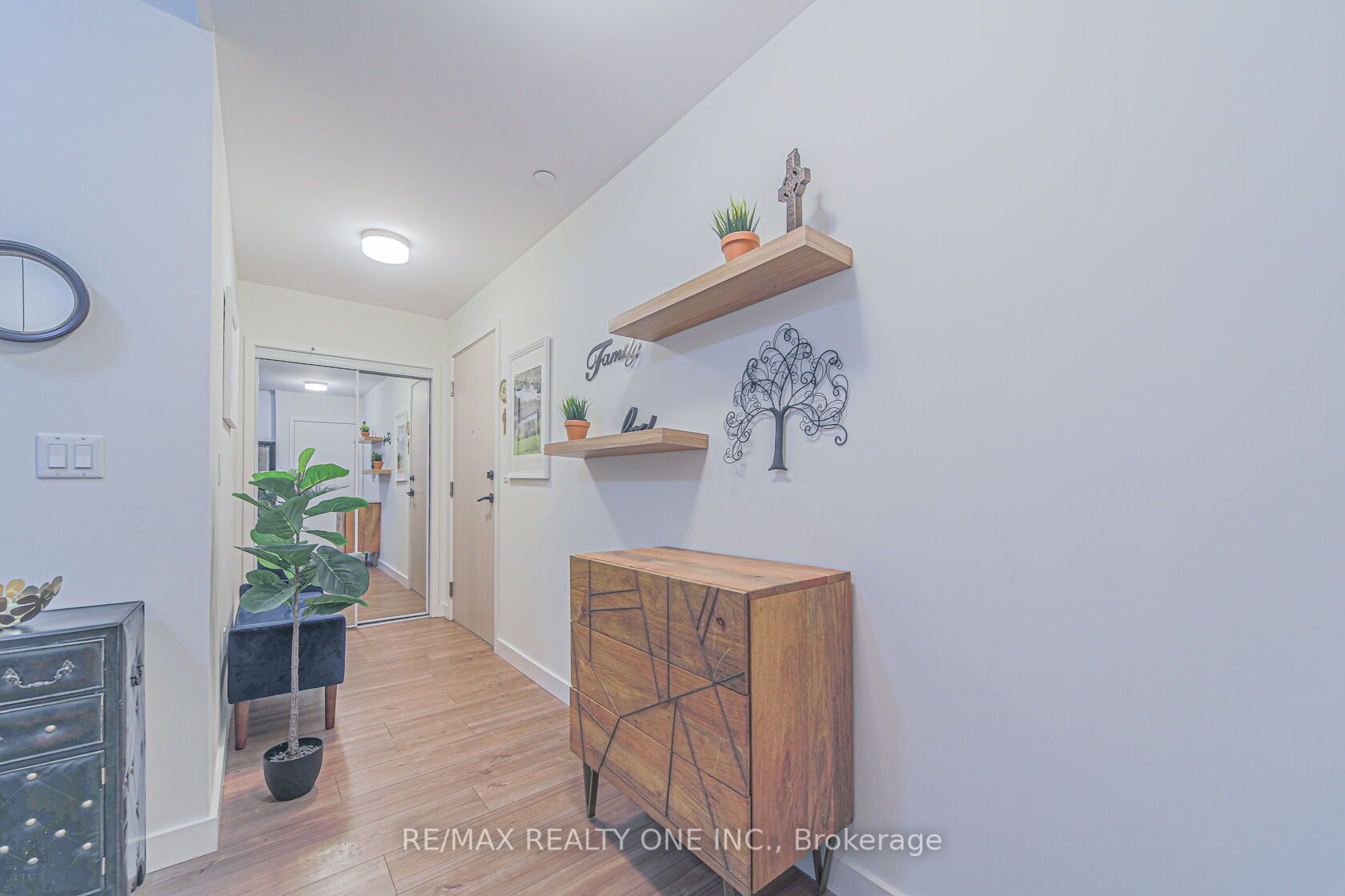 Listing W5952396 - Large Photo # 7