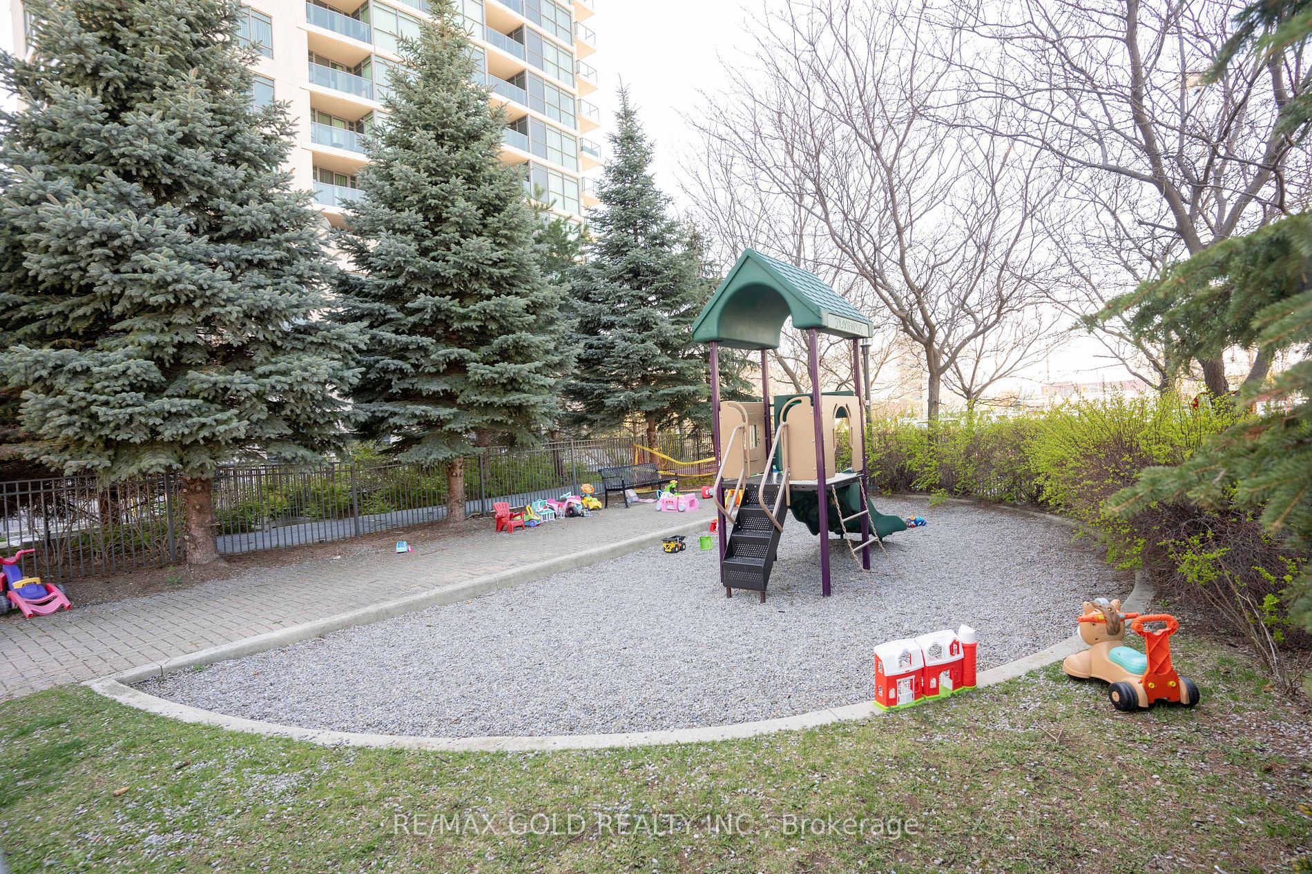 Listing W5952408 - Large Photo # 37