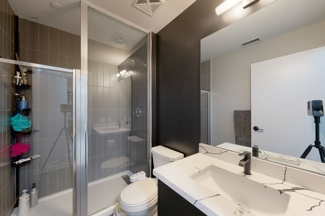 251 Manitoba St, #101
