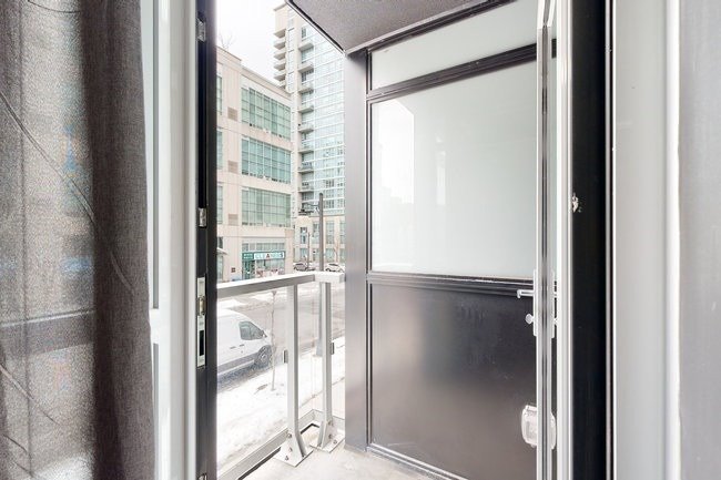 251 Manitoba St, #101