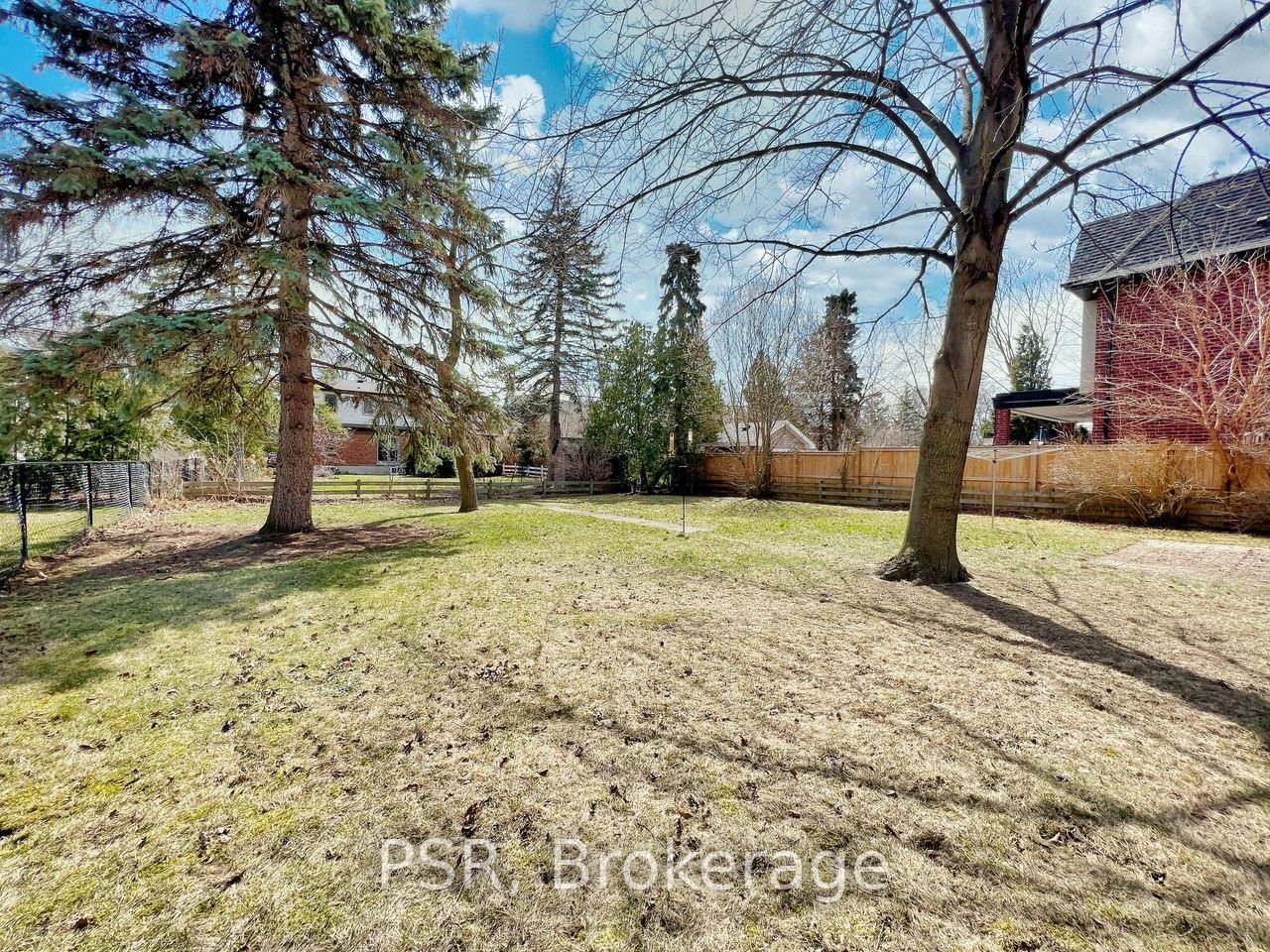 1166 Greening Ave