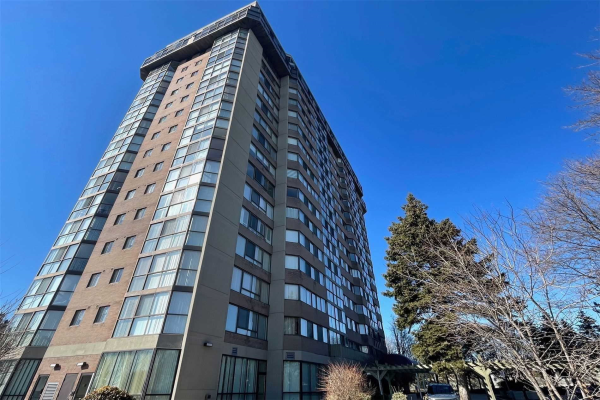 880 Dundas St W, Mississauga