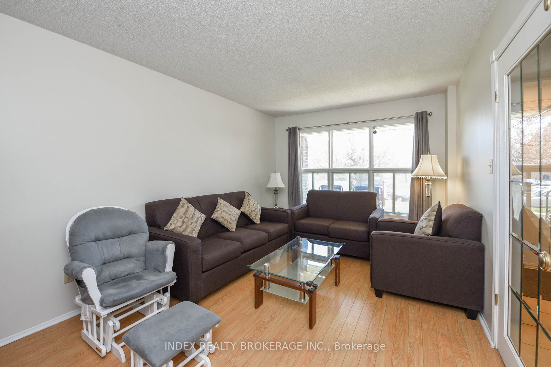 285 Conestoga Dr