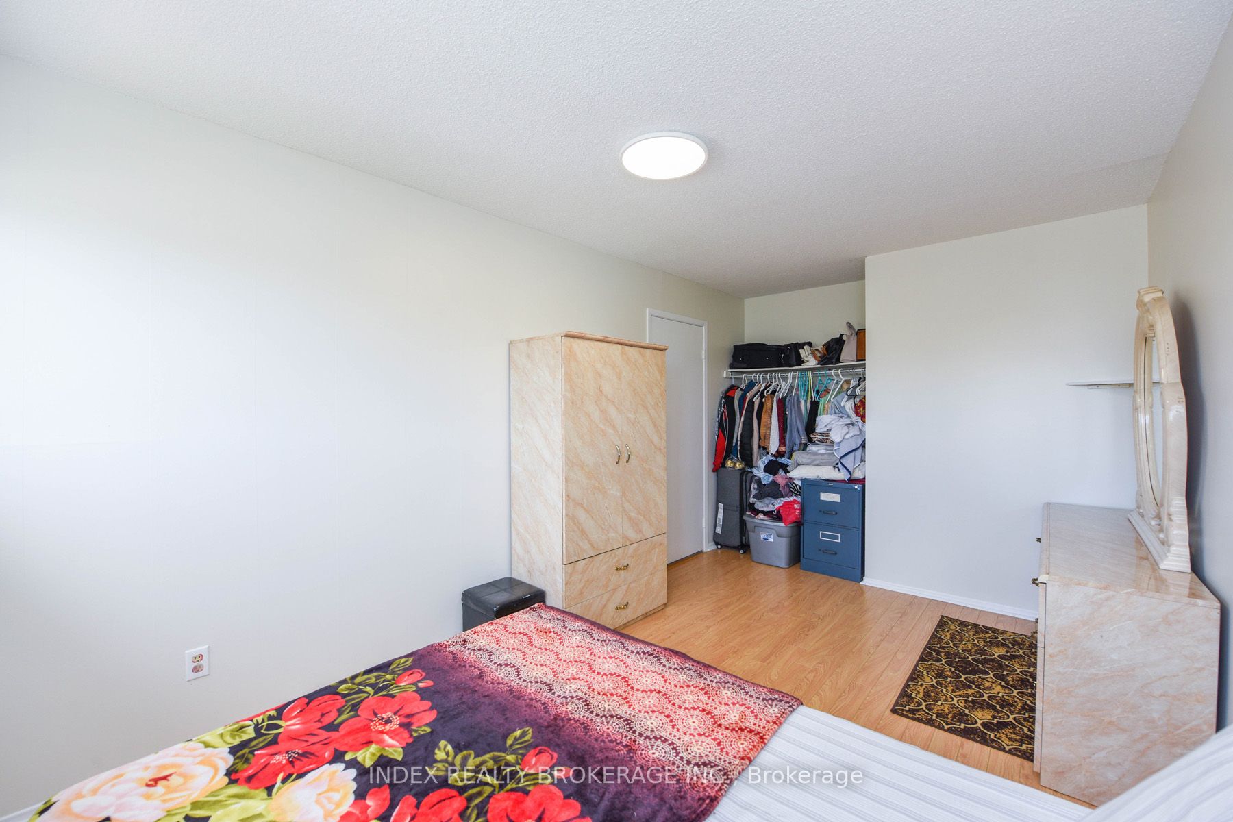285 Conestoga Dr