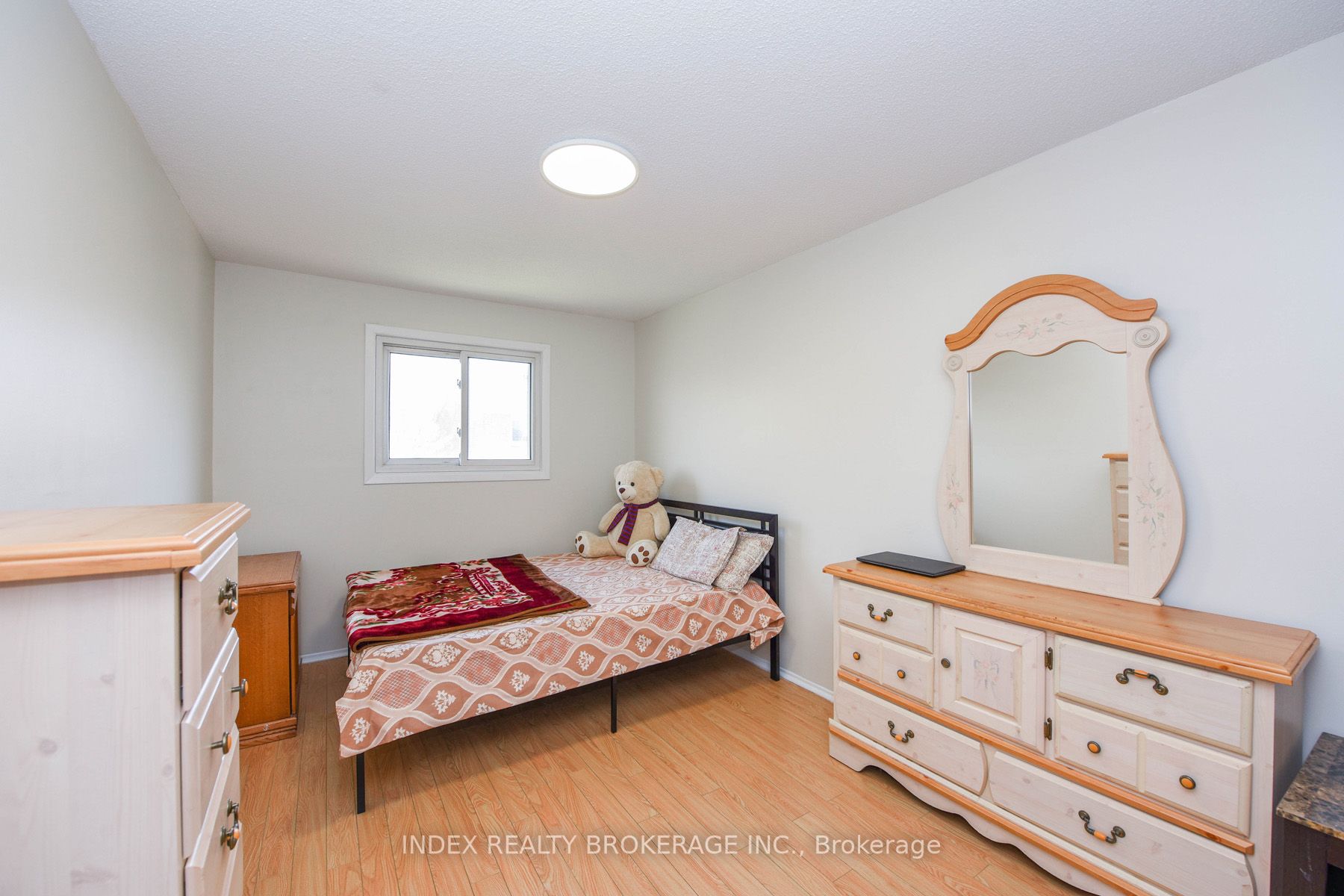 285 Conestoga Dr