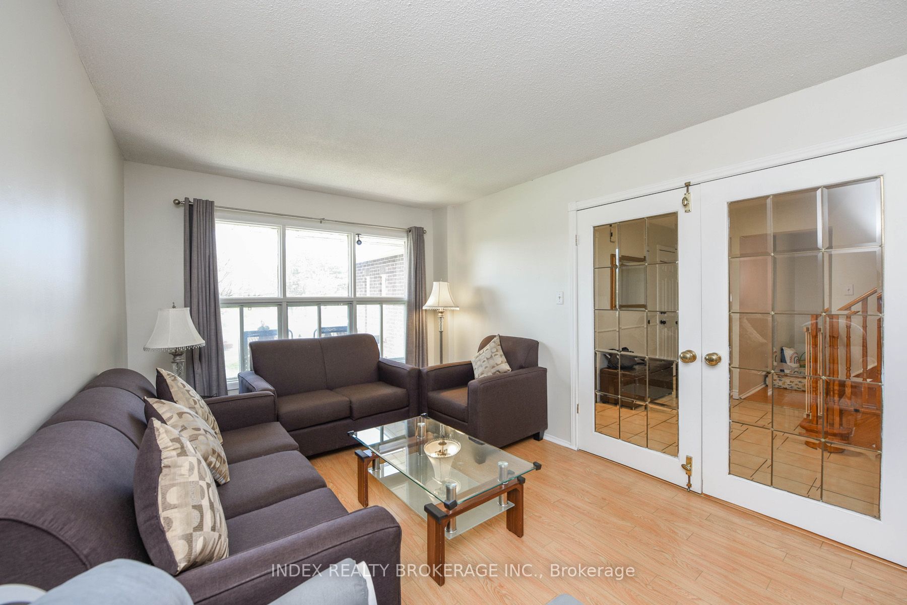 285 Conestoga Dr