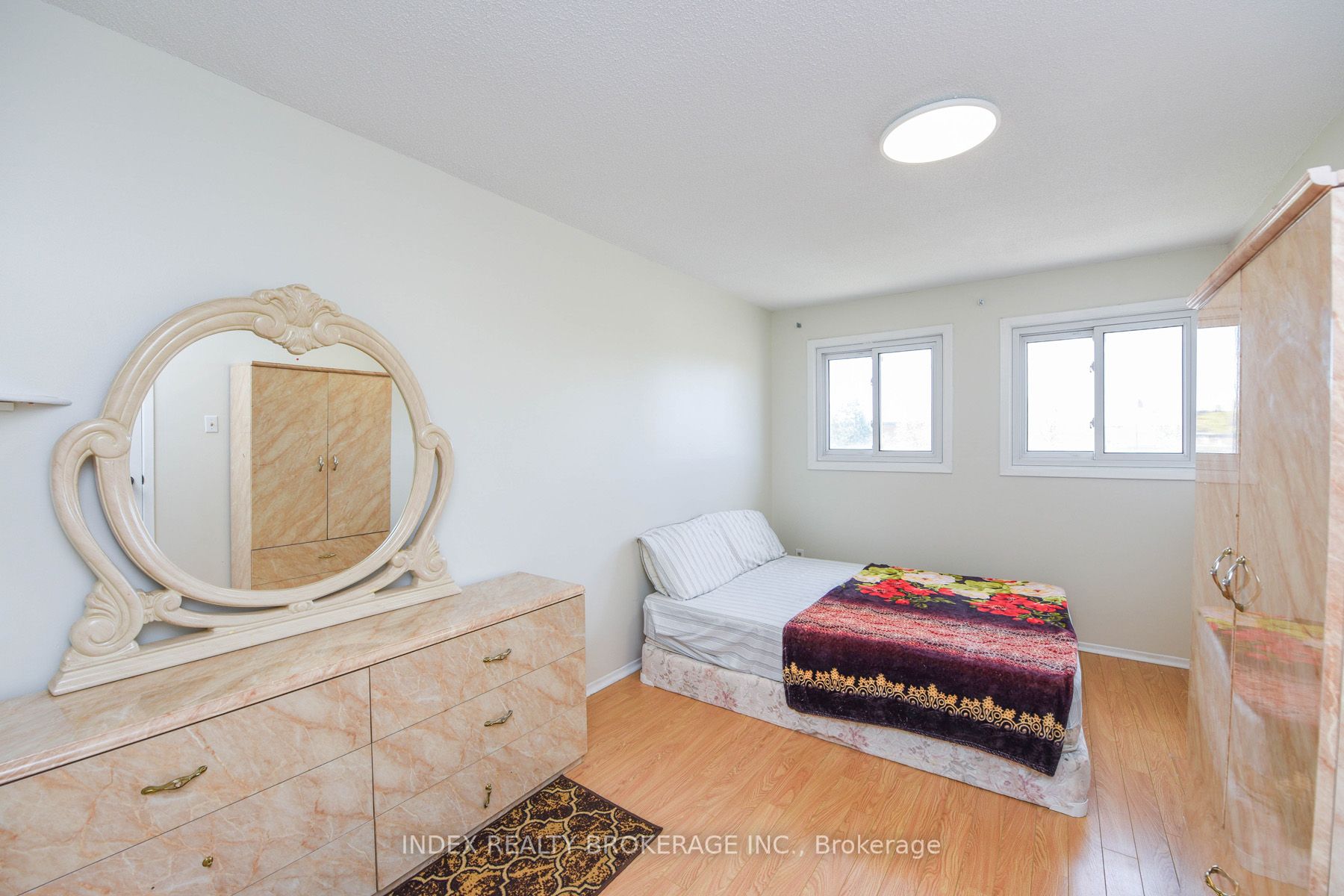 285 Conestoga Dr