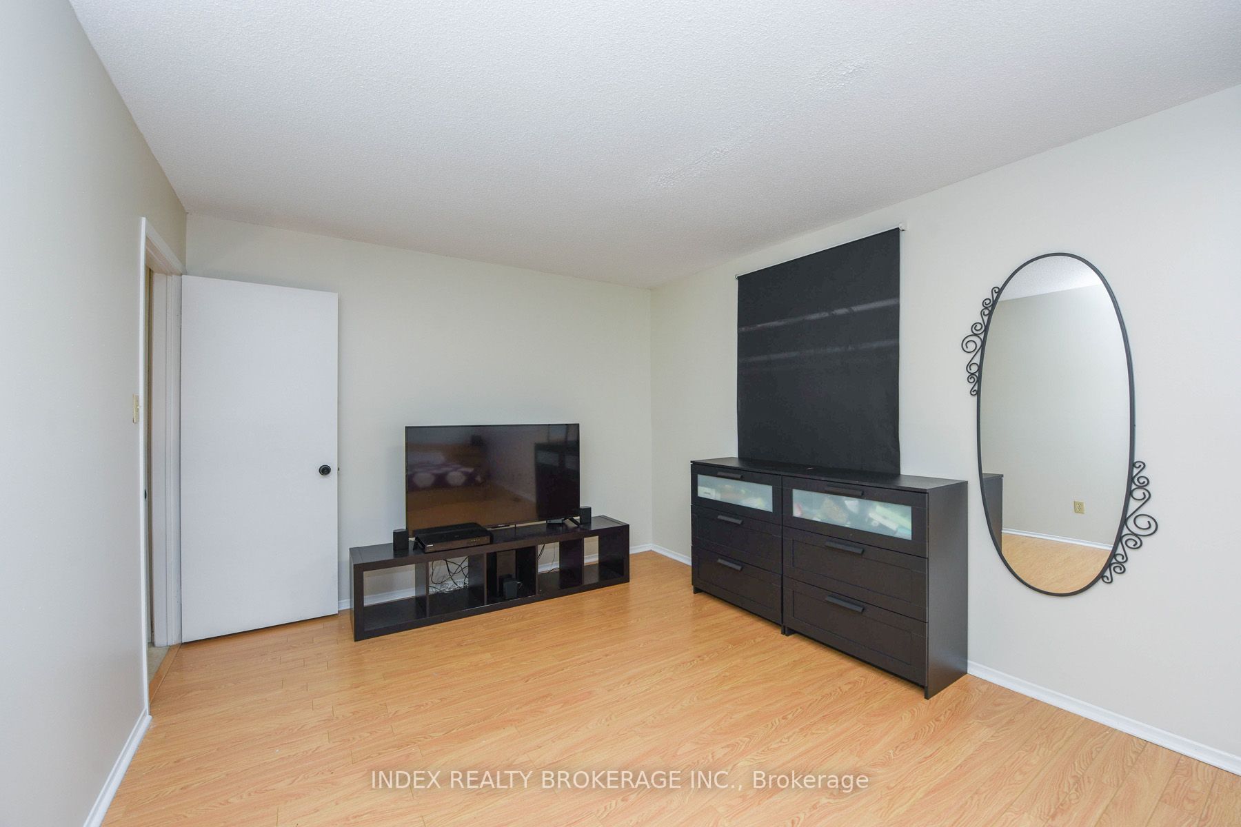 285 Conestoga Dr