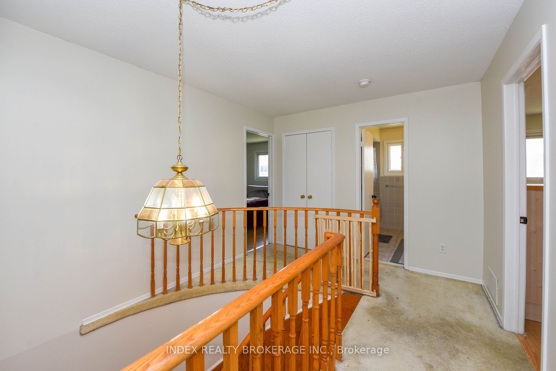 285 Conestoga Dr