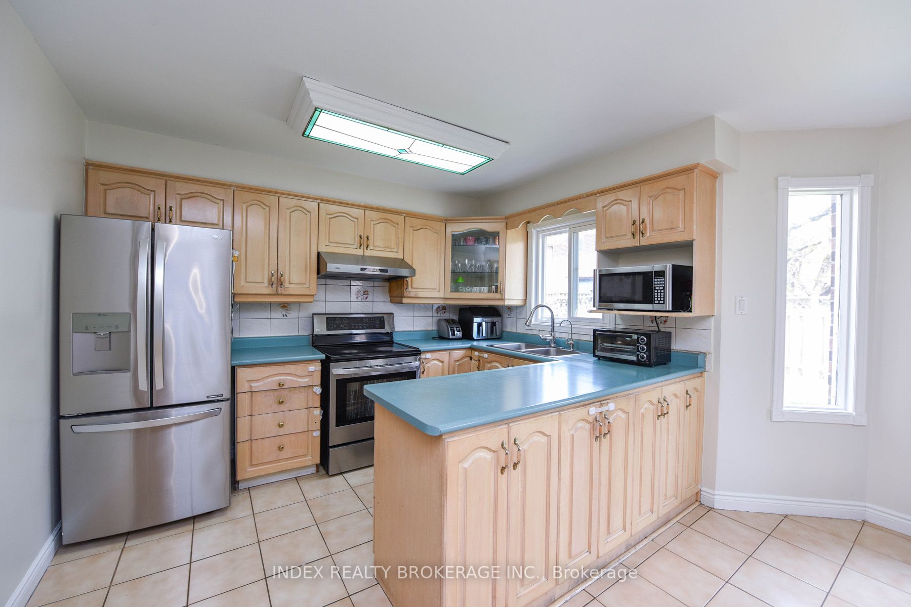 285 Conestoga Dr