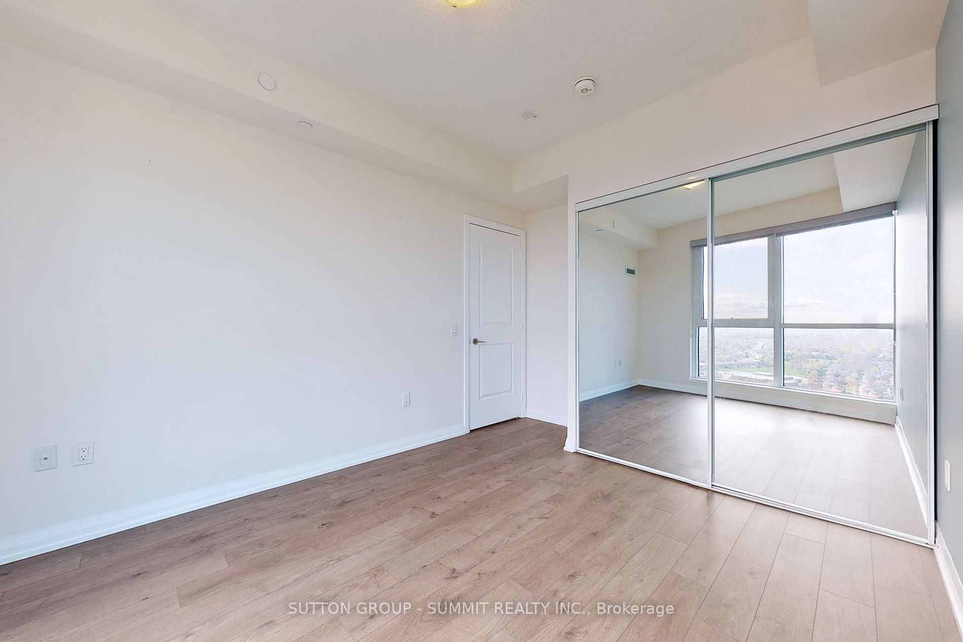 35 Watergarden Dr, #2215