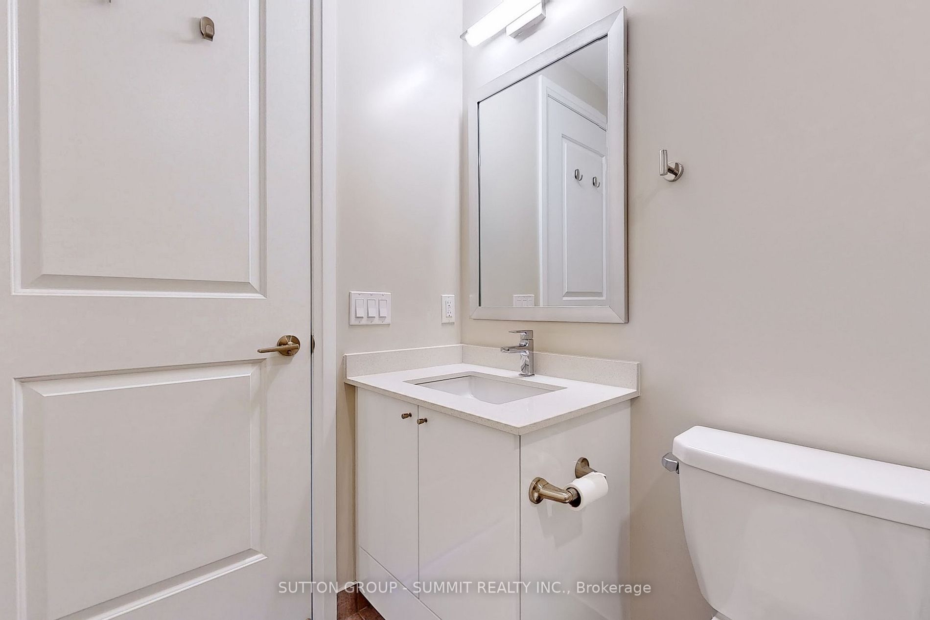 35 Watergarden Dr, #2215