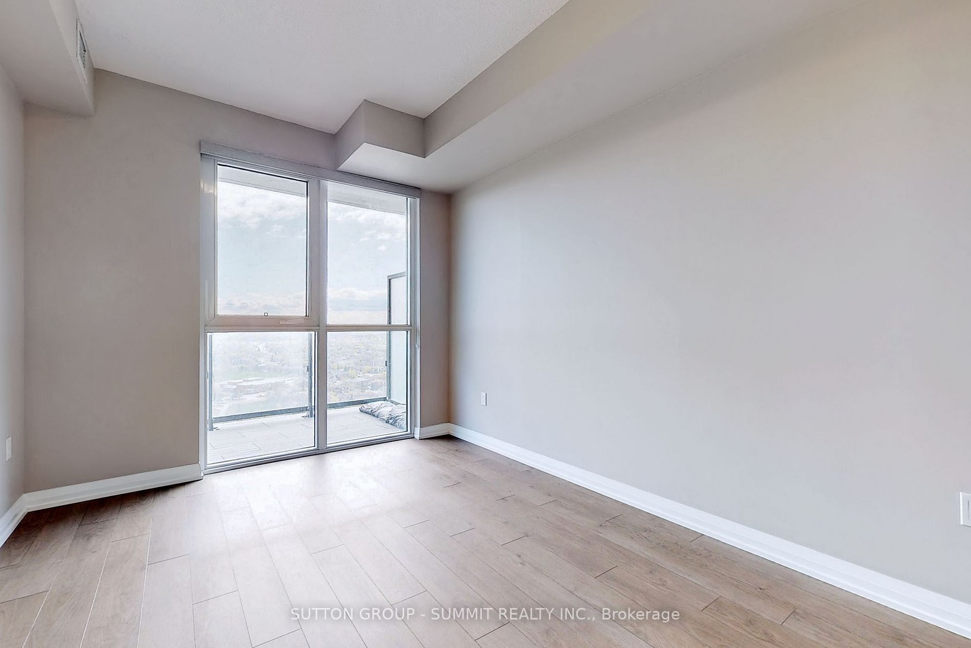 35 Watergarden Dr, #2215