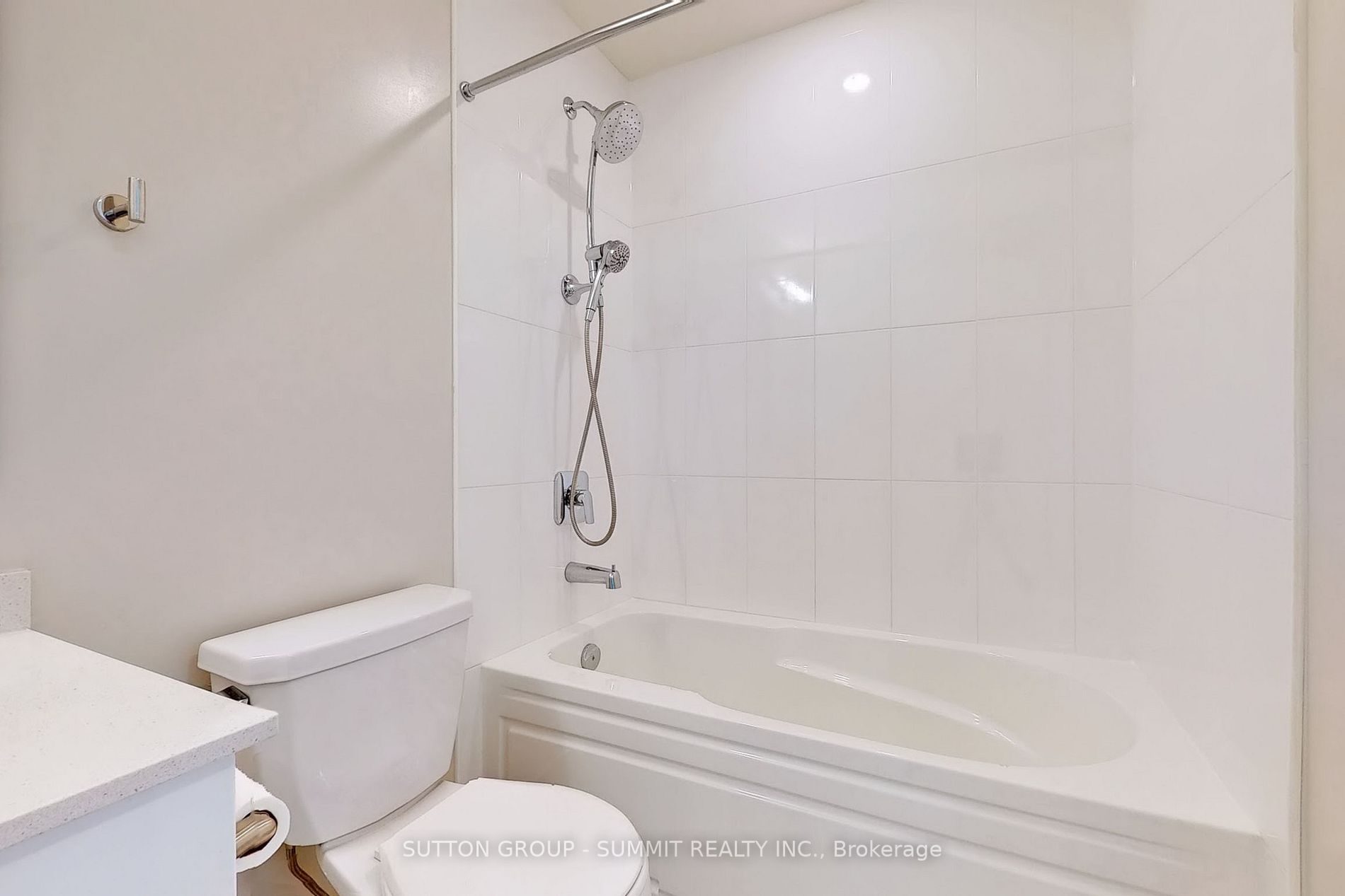 35 Watergarden Dr, #2215