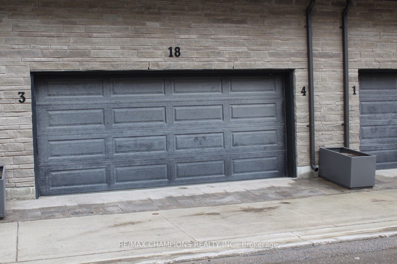 18 Humberwood Blvd, #4