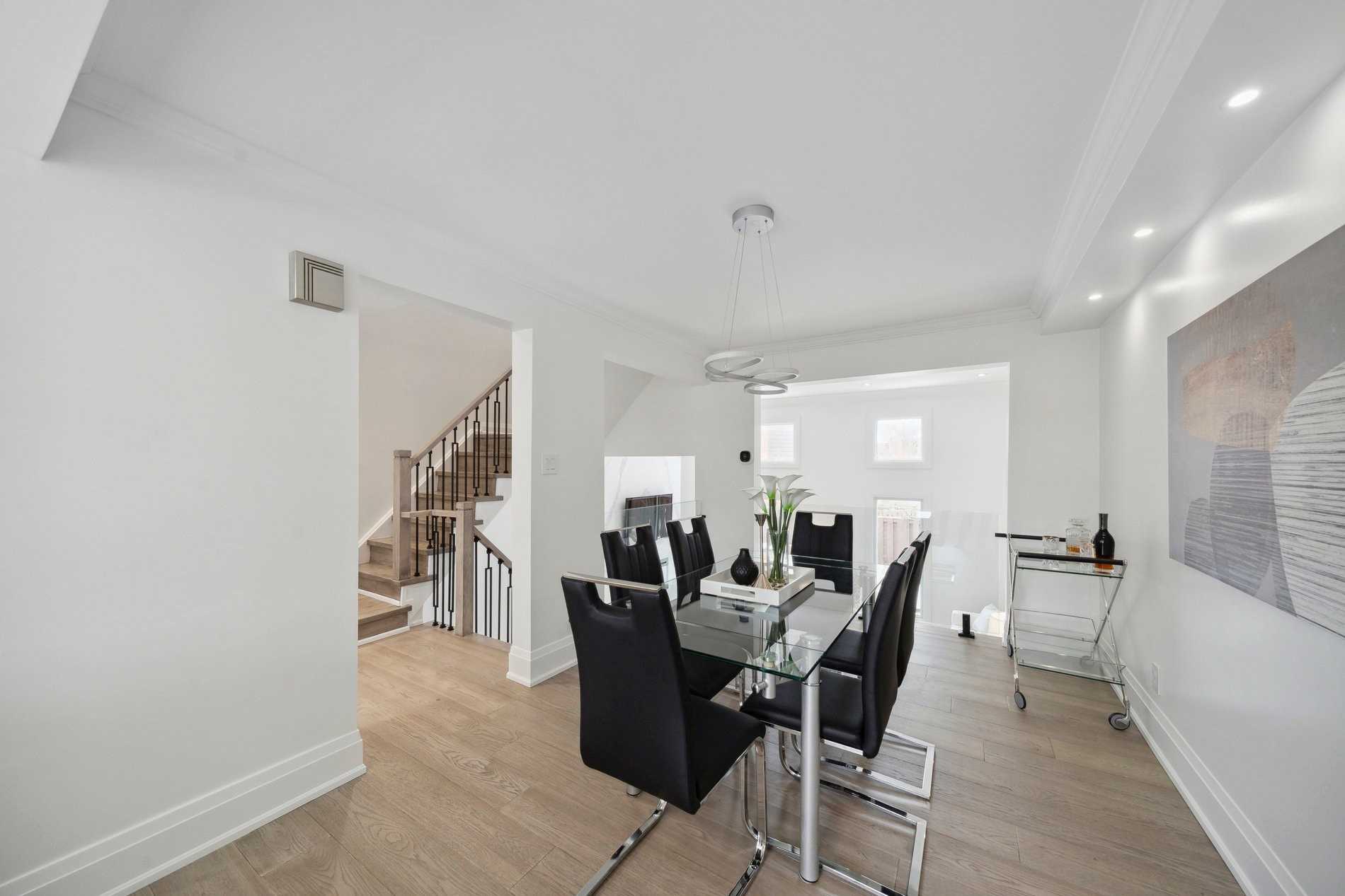 Listing W5953495 - Large Photo # 16