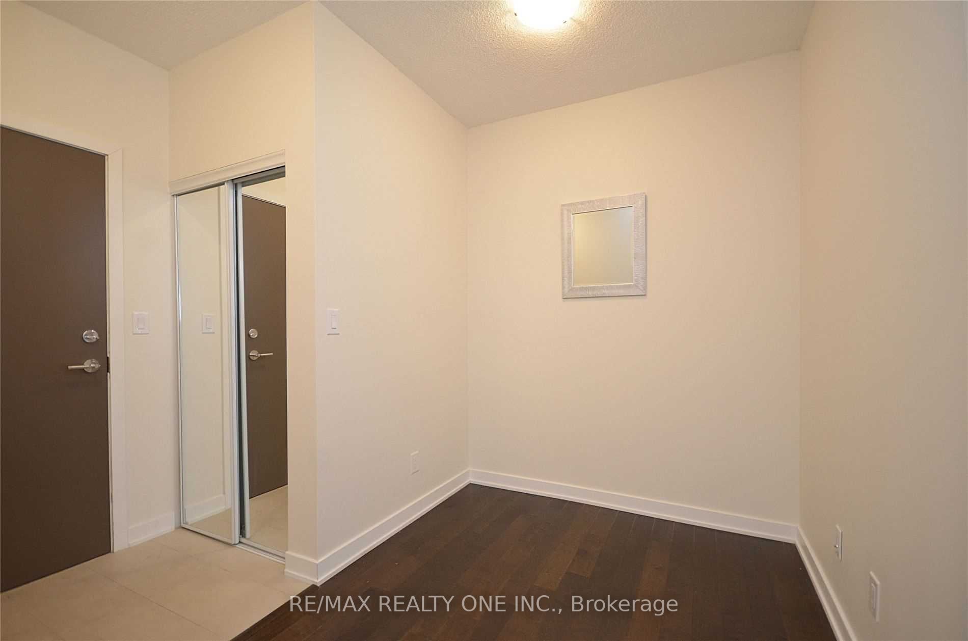 Listing W5953664 - Large Photo # 2